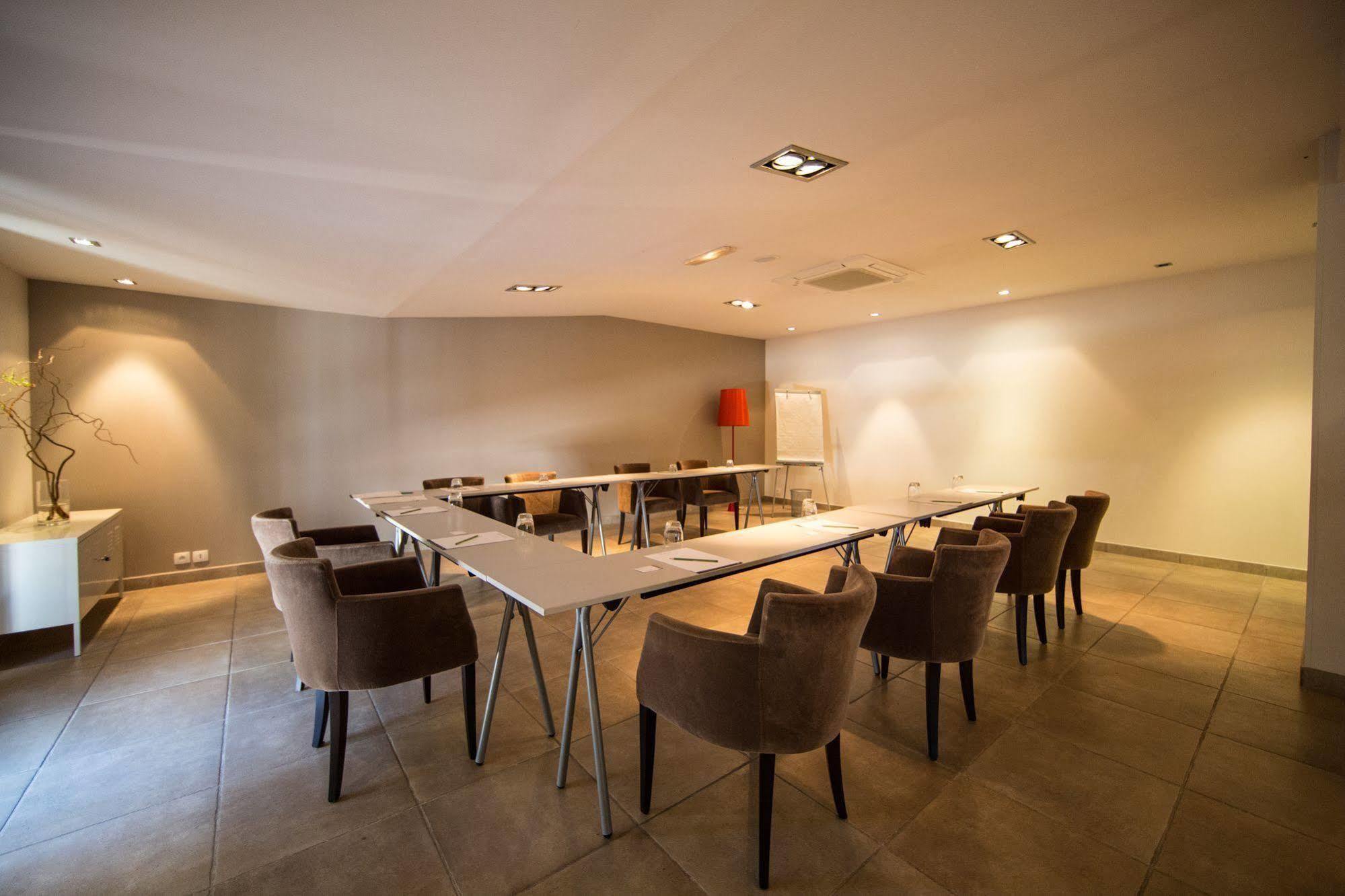 Hotel Victor Cabries Ngoại thất bức ảnh